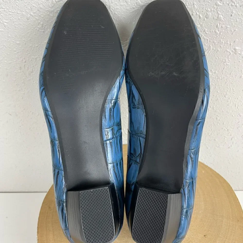 Andiamo Blue Faux Leather Reptile Print Flats Size 6.5